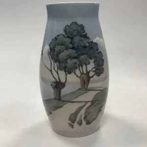 Bing og Grøndahl Vase - Træer ved vejen No. 8676/247