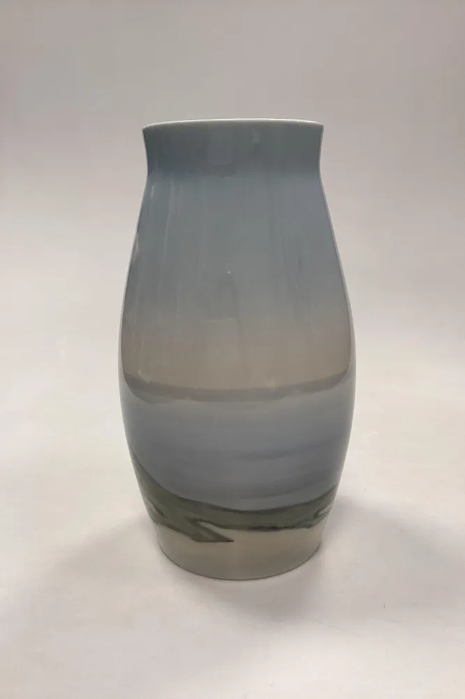 Bing og Grøndahl Vase - Træer ved vejen No. 8676/247