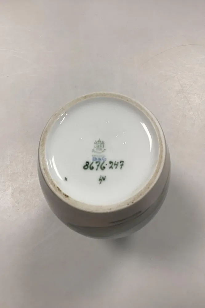 Bing og Grøndahl Vase - Træer ved vejen No. 8676/247