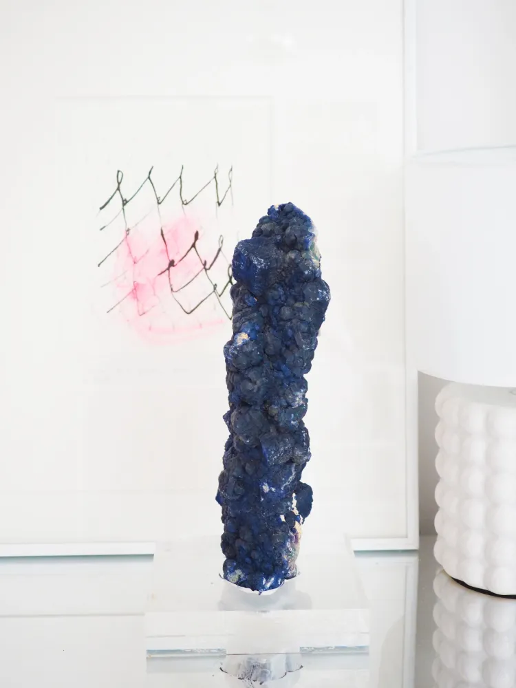 XL Blueberry Fluorite mit Halter . Ständer ca. 30 x 9 cm . PARADISE COLLECTION - Huanggang Mine. Innere Mongolei China RARE