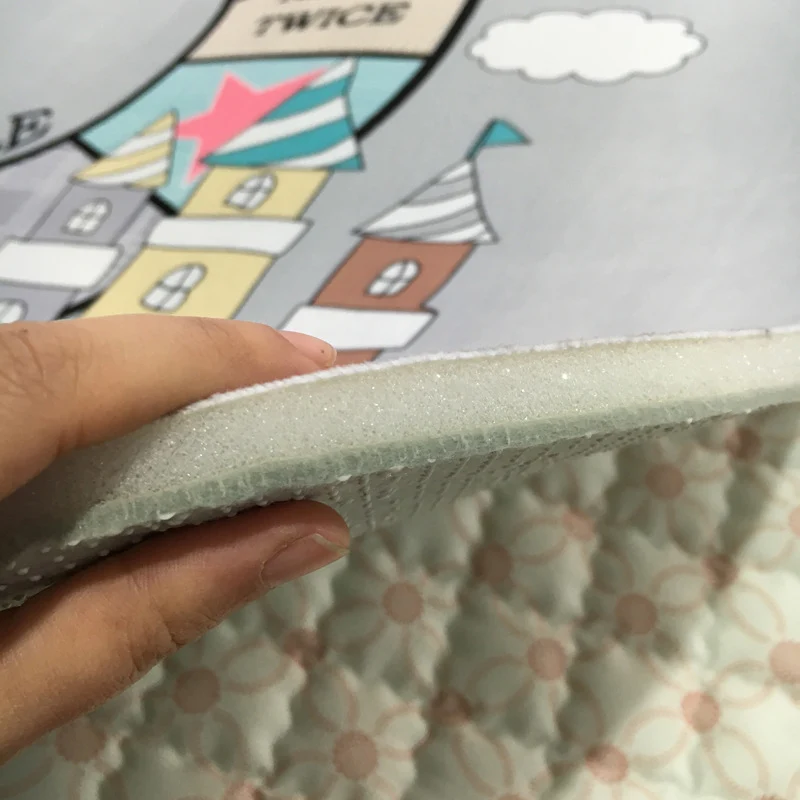 Mehrfarbiger Deko-Teppich, kreativer Cartoon-Druck-Teppich, Polyester, rutschfeste Rückseite, pflegeleichter Teppich Clear...
