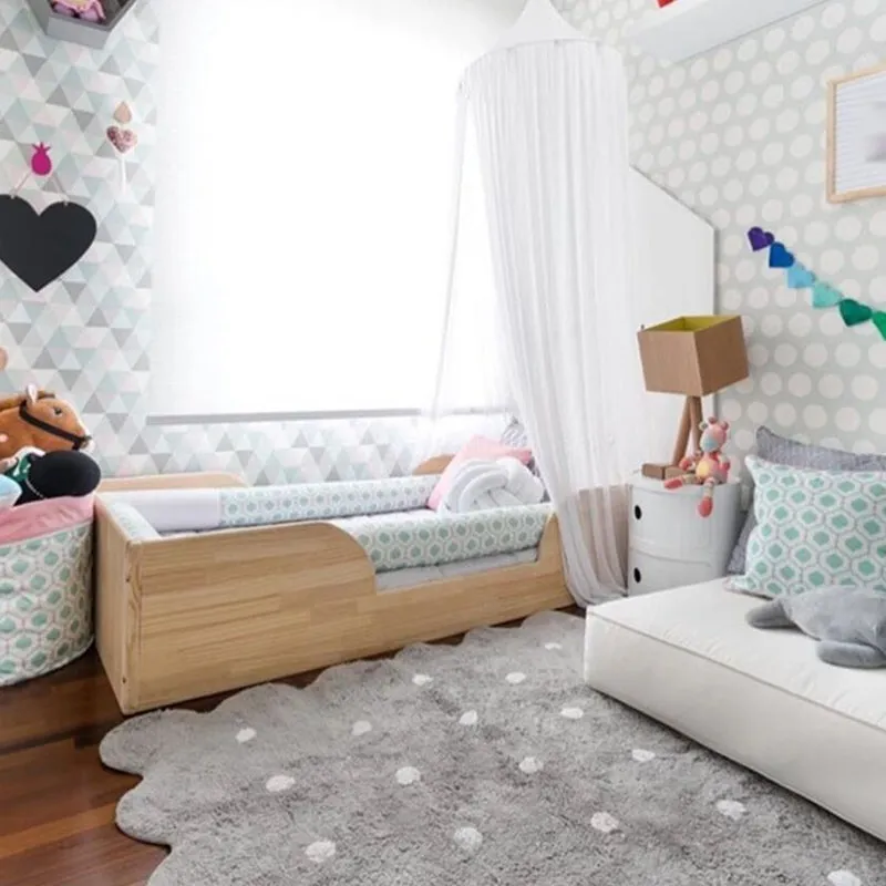 Stilvoller unregelmäßiger Kinderteppich mit rosa und grauem Tupfenmuster, rutschfester Polyester-Teppich für das Kinderzim...