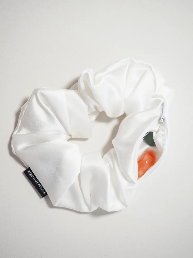 CRYSTAL SCRUNCHIE 100% Maulbeerseiden Haargummi mit Kristall Tasche - WEISS