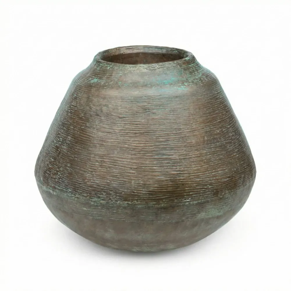 Design Vase Togo | Exklusive Messing Vase mit Patina