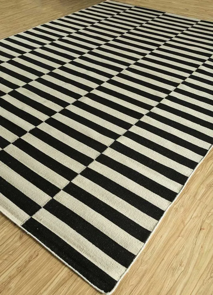 Designer Teppich - 270 x 180 cm - mehrfarbig