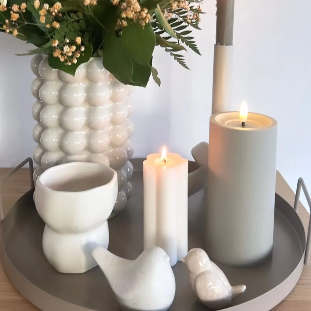 Handgefertigte Design-Kerze Blumen von Inuti