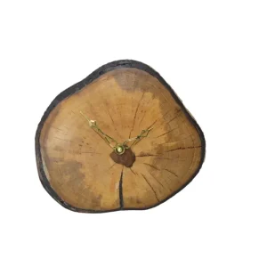 Holz Wanduhr 28x26 cm aus Walnuss Unikat Handarbeit