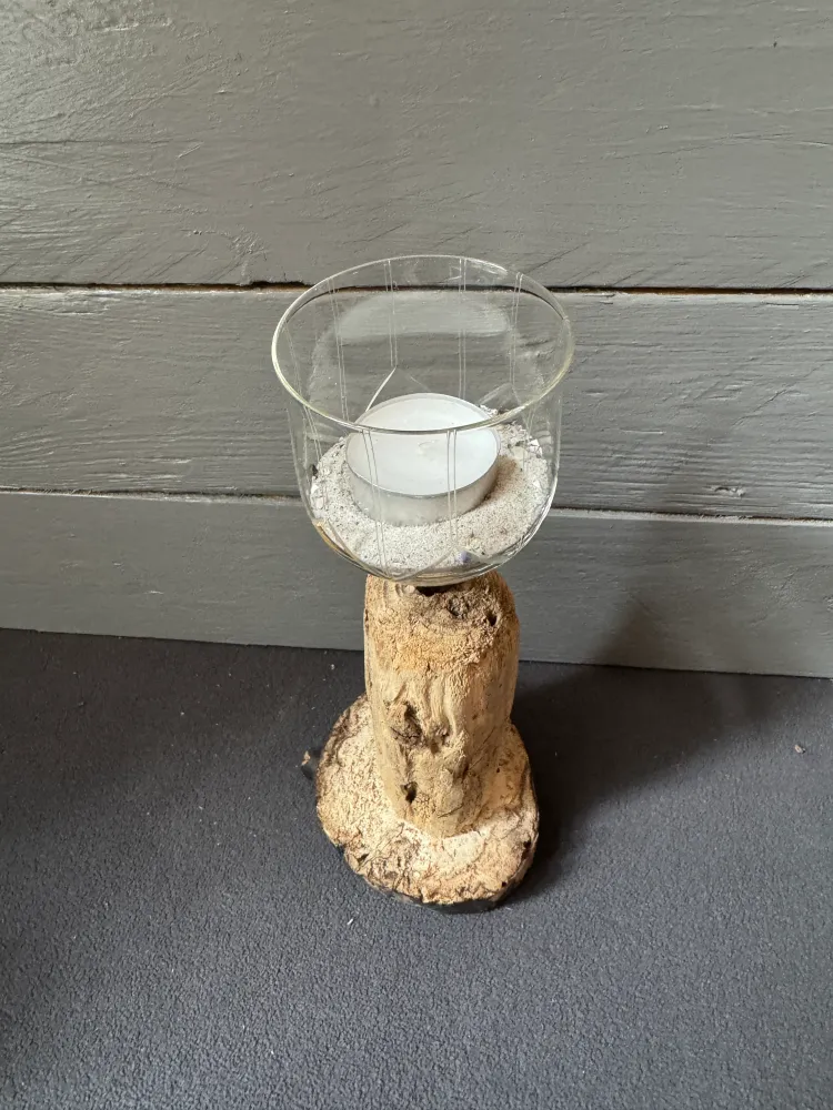 Kerzenständer „Küstenflair“ – Treibholz & Baumscheibe mit Teelichtglas
