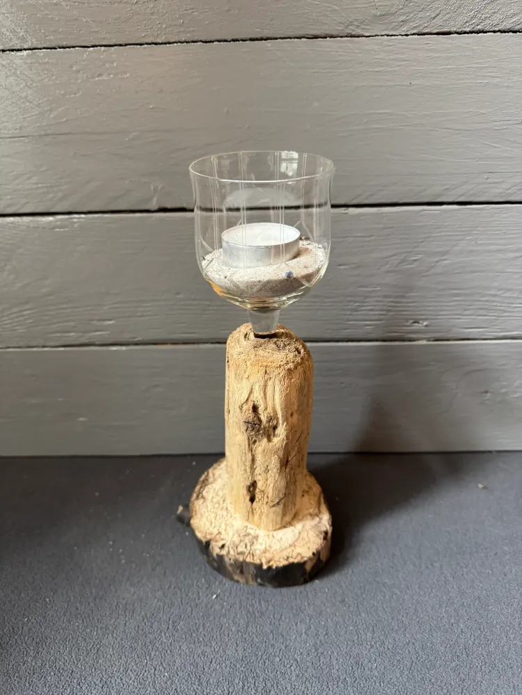 Kerzenständer „Küstenflair“ – Treibholz & Baumscheibe mit Teelichtglas