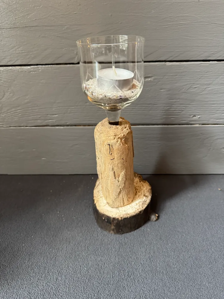 Kerzenständer „Küstenflair“ – Treibholz & Baumscheibe mit Teelichtglas