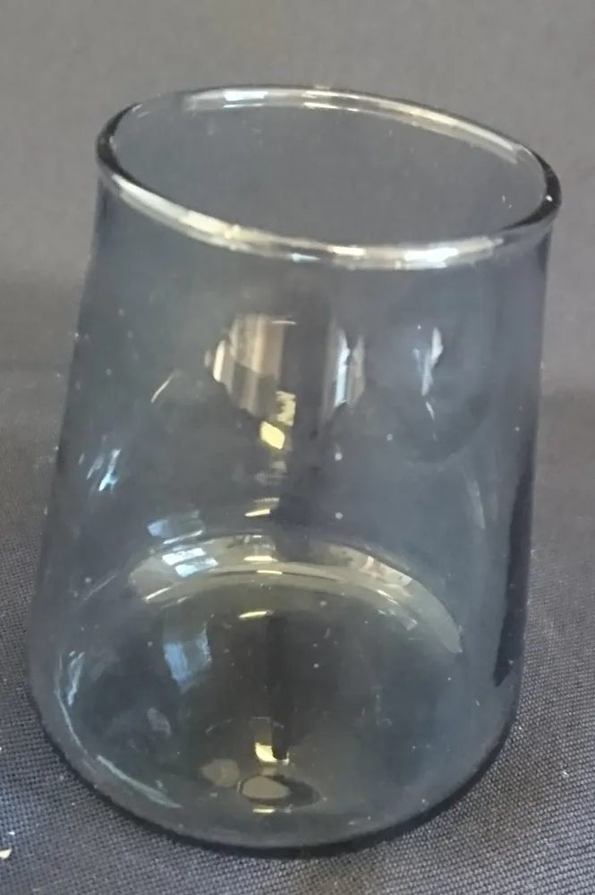 KLEINE BLUMENVASE - Press- / Hartglas, Einfärbiges Klares Graues Dekor