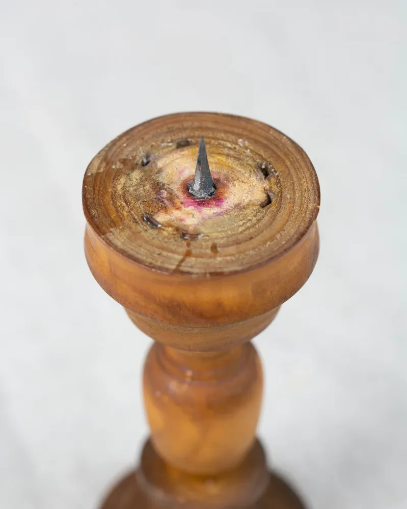 kleiner Kerzenständer aus Holz