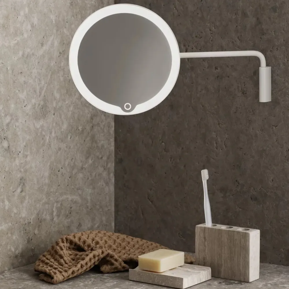 LED Kosmetikspiegel MODO weiß Wandmontage - Blomus