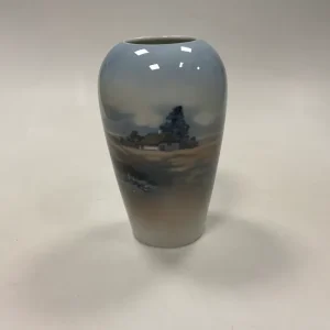 Lyngby Porcelæn Vase med Bondegård No. 128-2/76