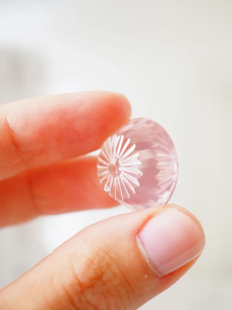HQ Magic Cut Rosenquarz Gem ca. 2.1cm - aus Minas Gerais Brasilien