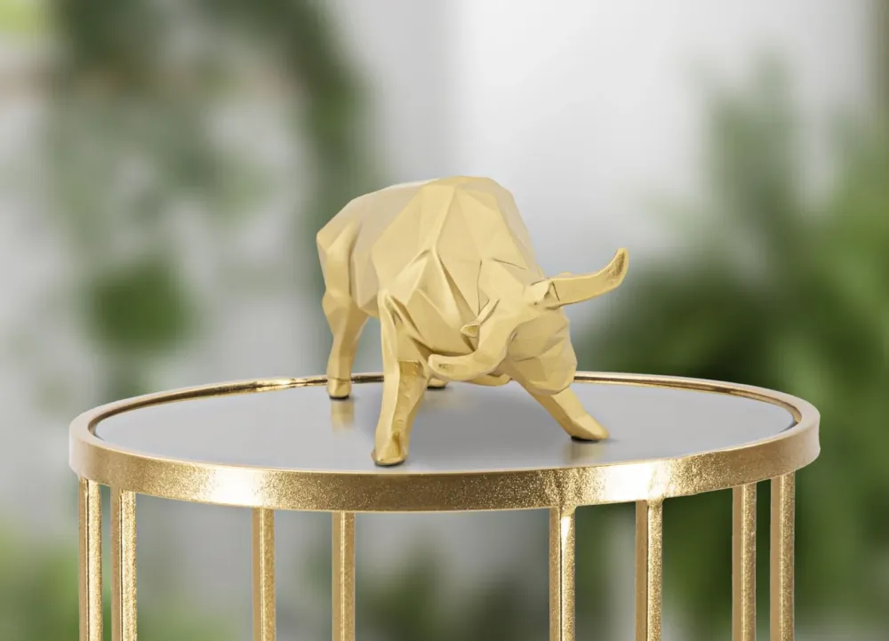 Goldene Stierstatue – Modernes Machtdekor Mauro Ferretti