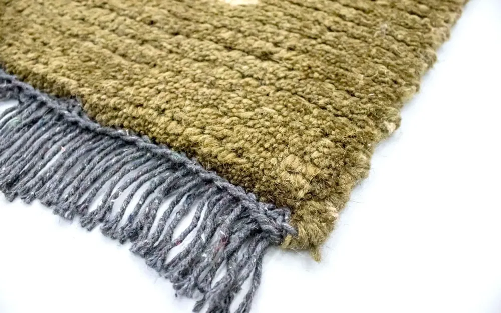 Nepal Teppich 140 x 70 cm - grün