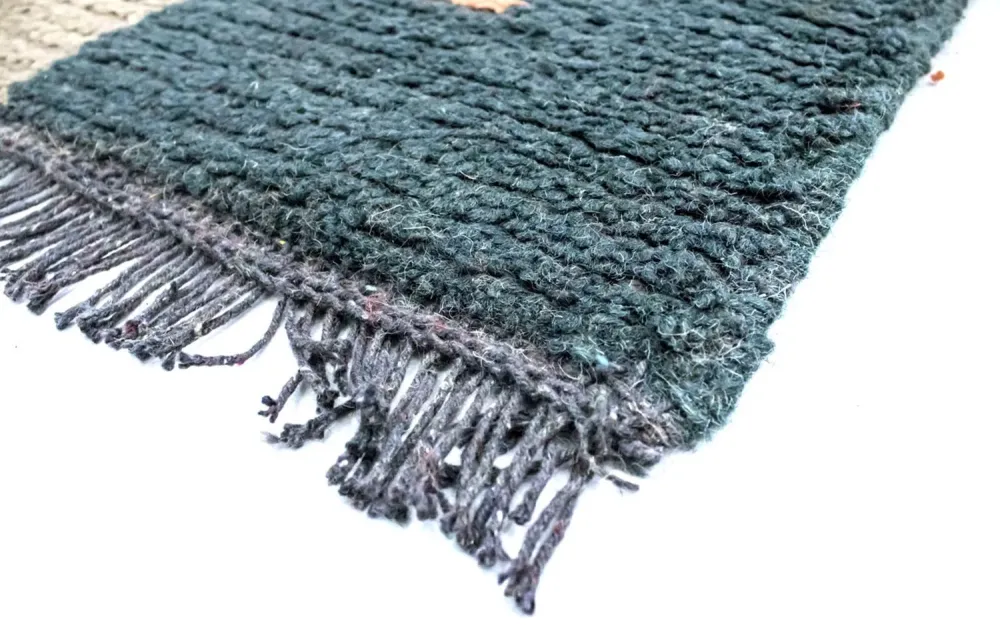 Nepal Teppich 140 x 70 cm - mehrfarbig
