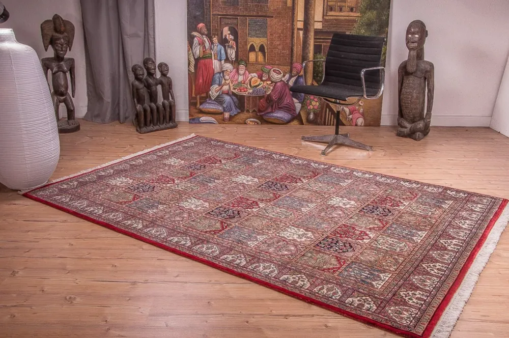 Orientteppich 241 x 163 cm