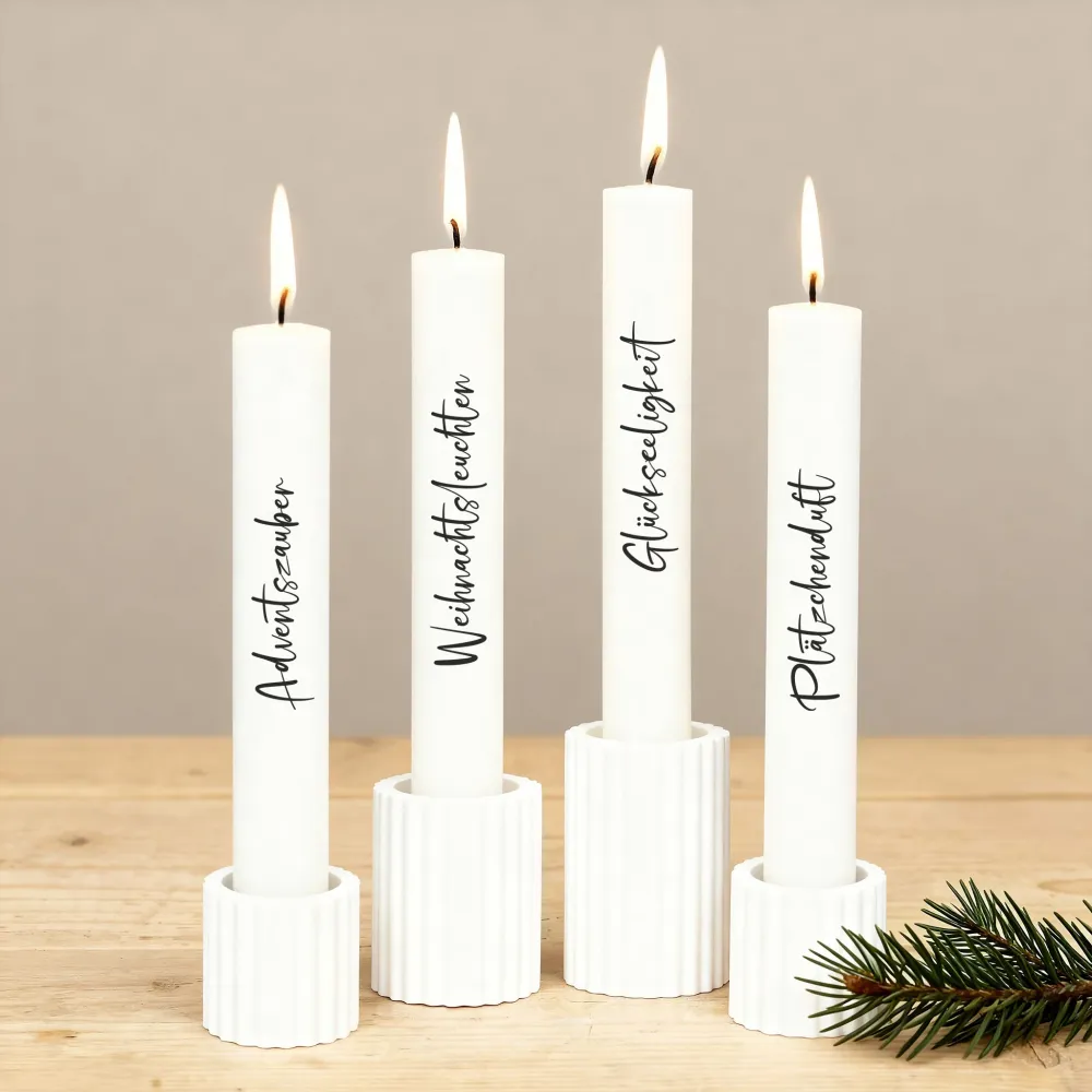 Personalisierbare Adventskerzen im 4er-Set mit Wunschtext - Elegante Stabkerzen für Weihnachten