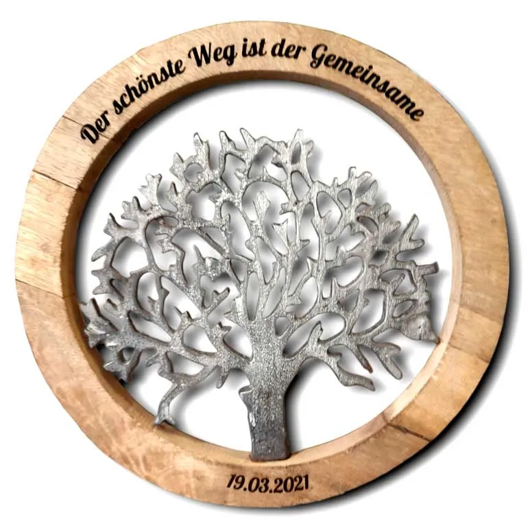 personalisierte Wanddeko Lebensbaum 25cm im gravierten Holzrahmen