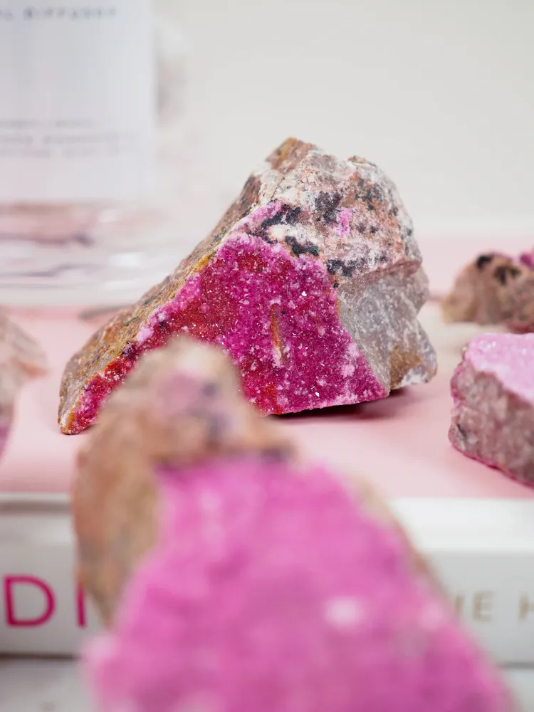 Pink Cobalto Calcite Specimen ca. xx cm - aus Kongo