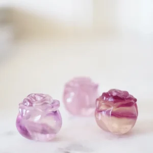 Regenbogen Fluorit Rose Gravur . Mini Carving ca. 1.5 cm - aus China