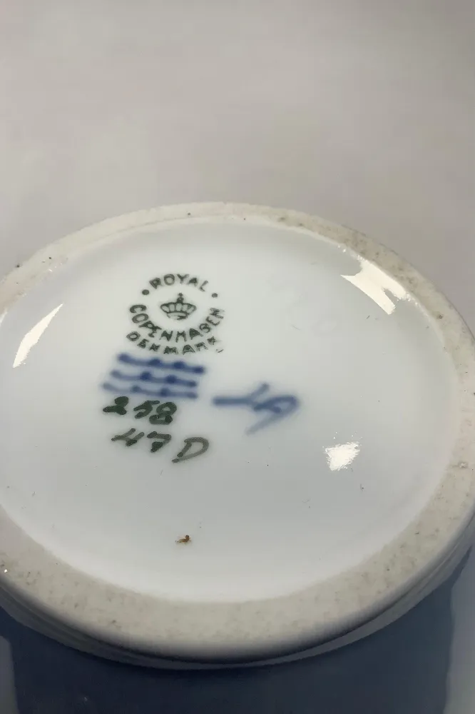 Royal Copenhagen Art Nouveau vase No. 258/47D med Fisk og Tang