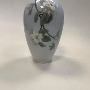 Royal Copenhagen Art Nouveau vase No. 53/47D med Blomster