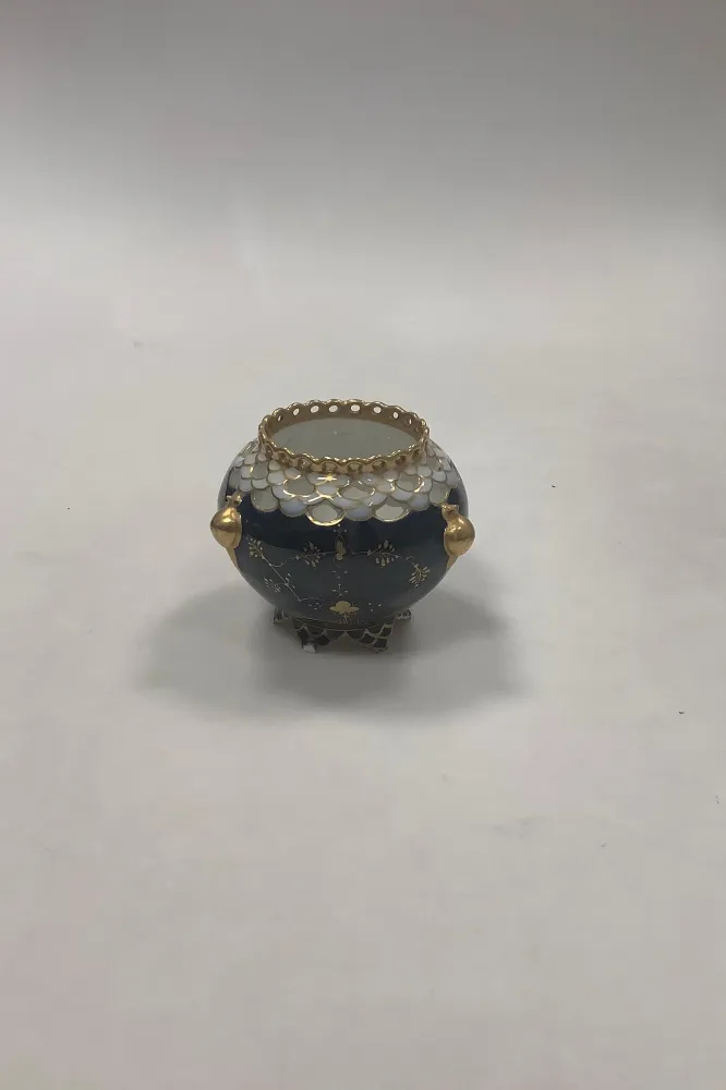Royal Copenhagen Blaue kannelierte kleine Vase Nr. 1043 seltenem Dunkelblau und Gold