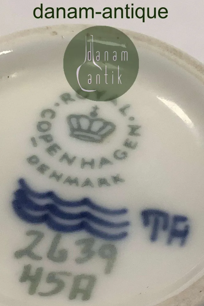 Royal Copenhagen Jugendstil-Vase Nr. 2639/45A