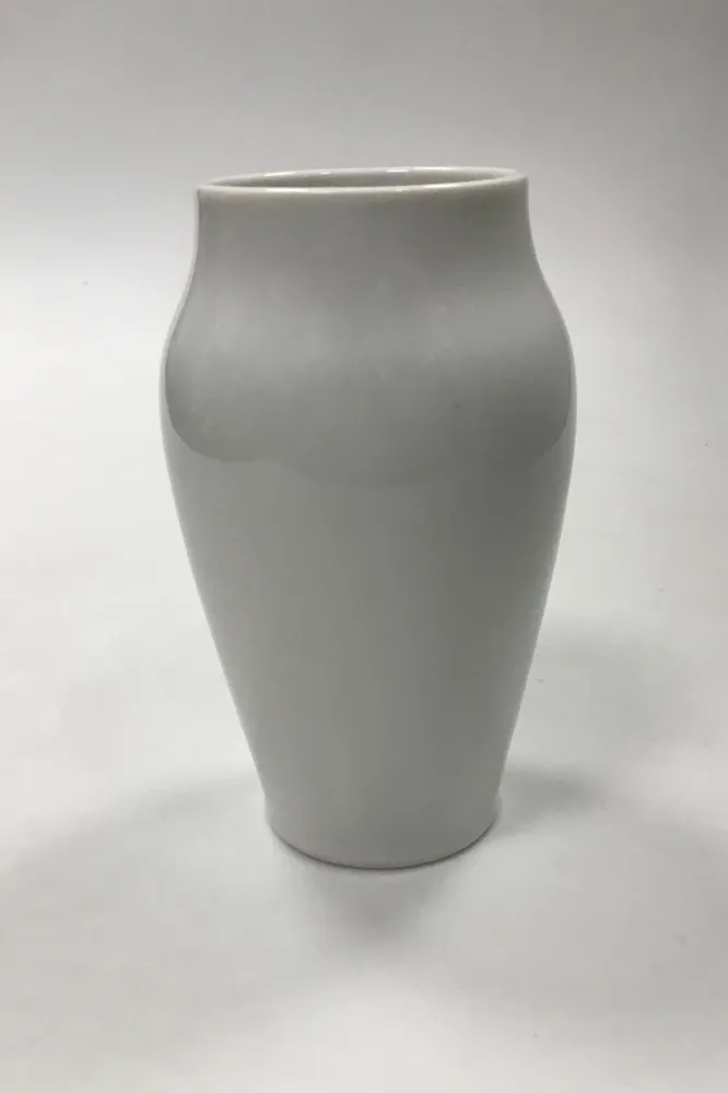 Royal Copenhagen Jugendstil-Vase Nr. 2698/2037