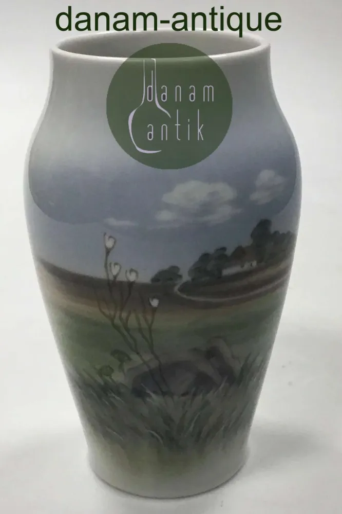 Royal Copenhagen Jugendstil-Vase Nr. 2698/2037