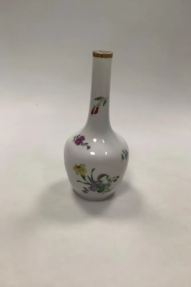 Royal Copenhagen Jugendstil-Vase mit Blumen JB
