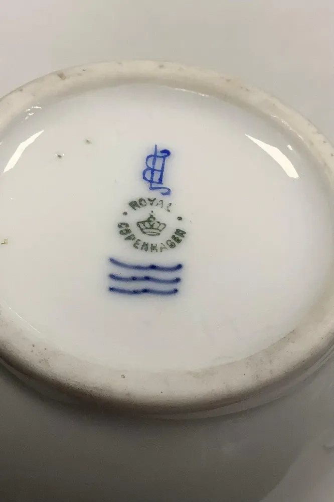 Royal Copenhagen Jugendstil-Vase mit Blumen JB