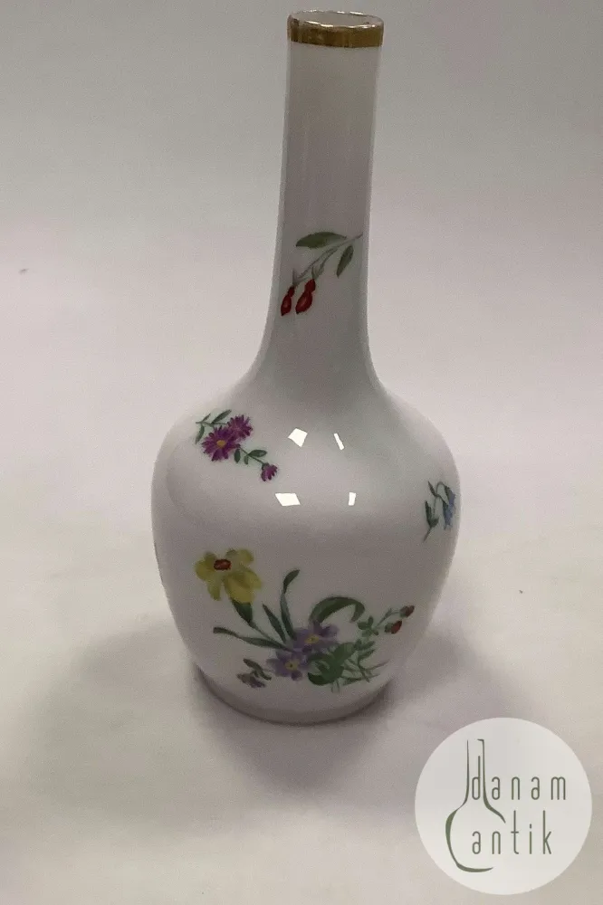 Royal Copenhagen Jugendstil-Vase mit Blumen JB