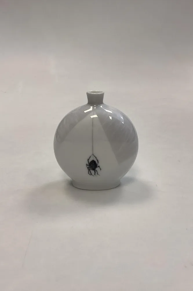 Royal Copenhagen Jugendstil-Vase Spinne Nr. 275/209