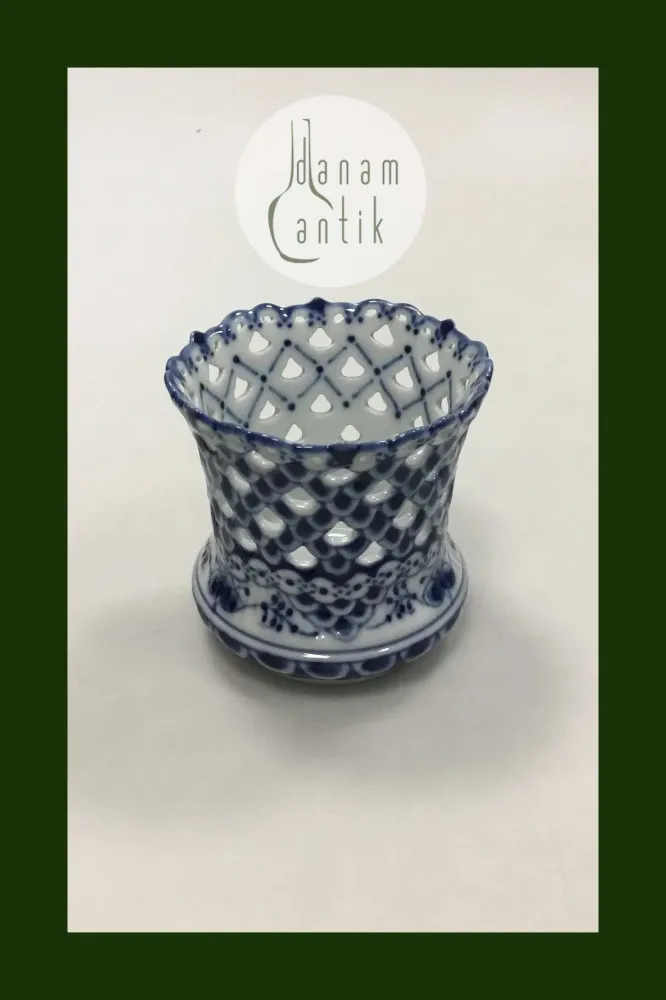 Royal Copenhagen Muschelmalet Helblonde Vase/Zigarettenbecher Nr. 369 (1015)