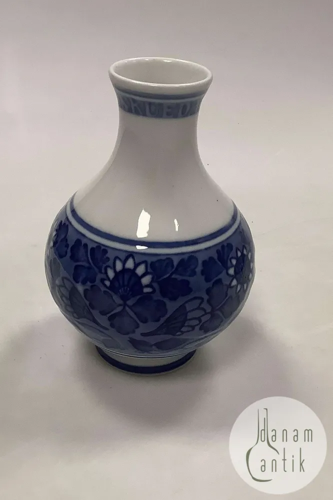 Royal Copenhagen Runde Messe Vase 1918