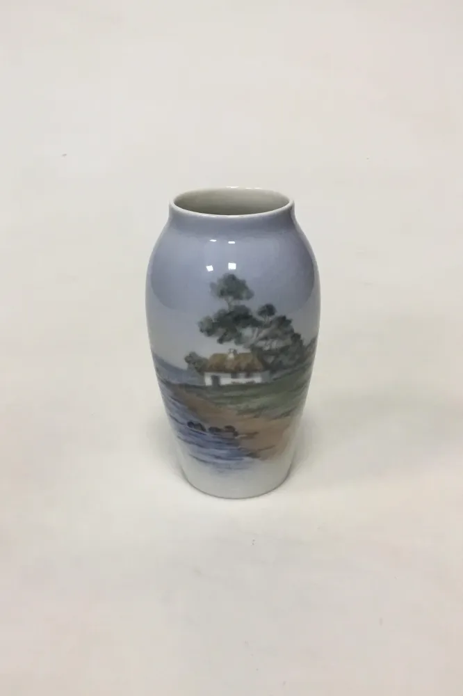 Royal Copenhagen Vase Nr. 2887/88A