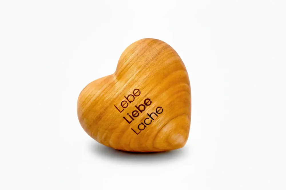 Thankgoods Holzherz Lebe, Liebe, Lache