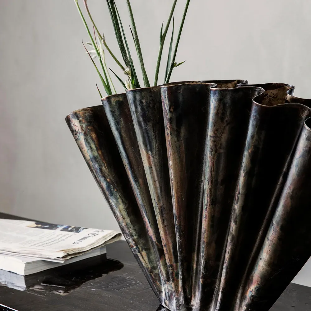 Vase, Flood