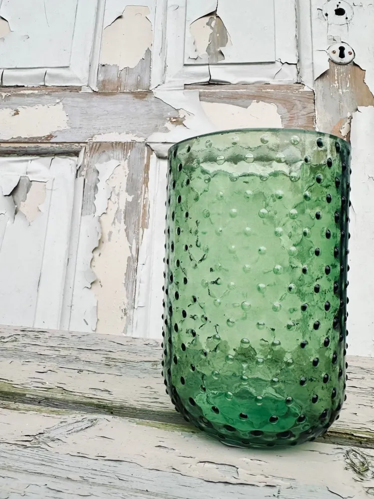 Vase – Green dots