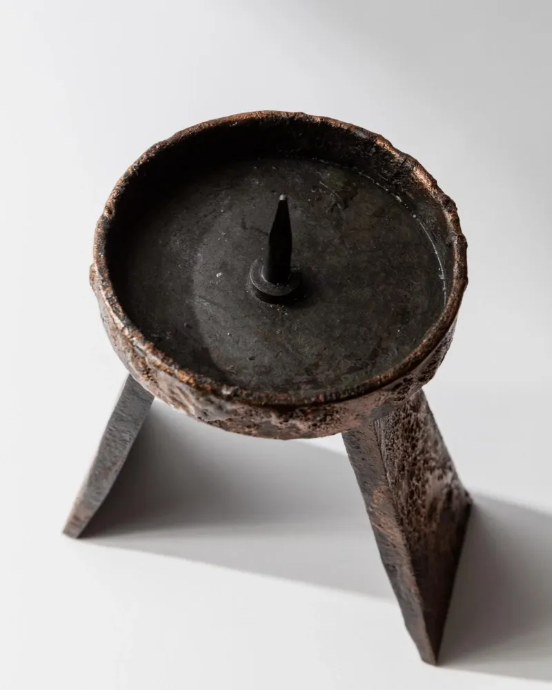 Vintage Kerzenhalter handgeschmiedet brutalist Kupferstruktur skulptural Tischdeko 1960er