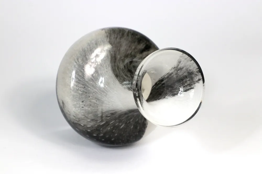 Vintage Murano Vase Schwarz Weiß Swirl Italien 1970er