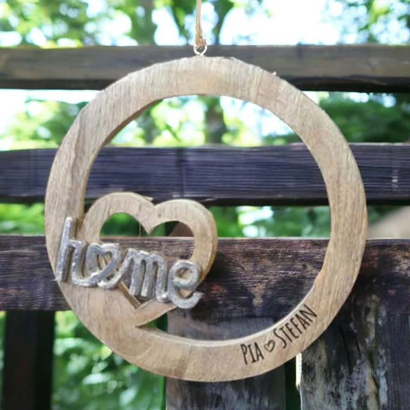 Wanddeko Holzkreis "Love" 22cm als Türschild oder Wanddeko mit Gravur