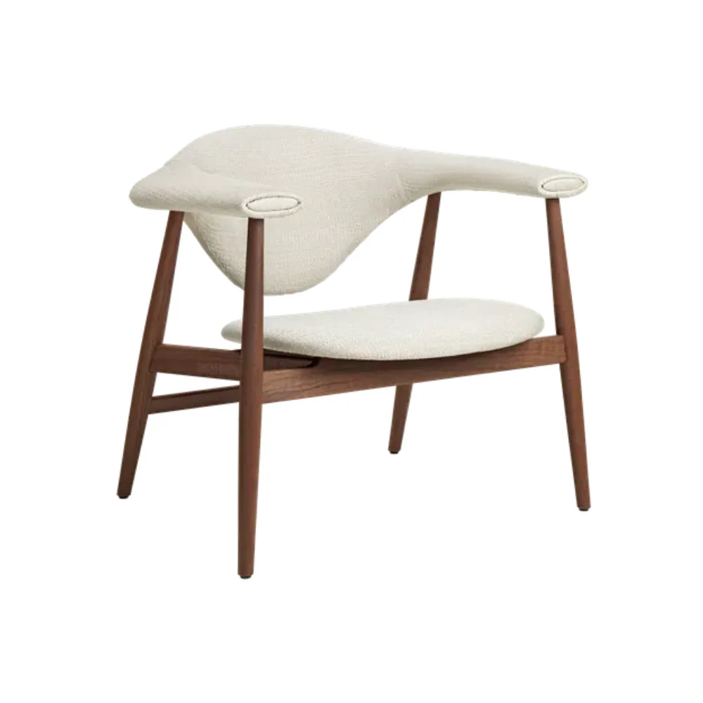 Beiger MASCULO Sessel mit Nussbaumfuß