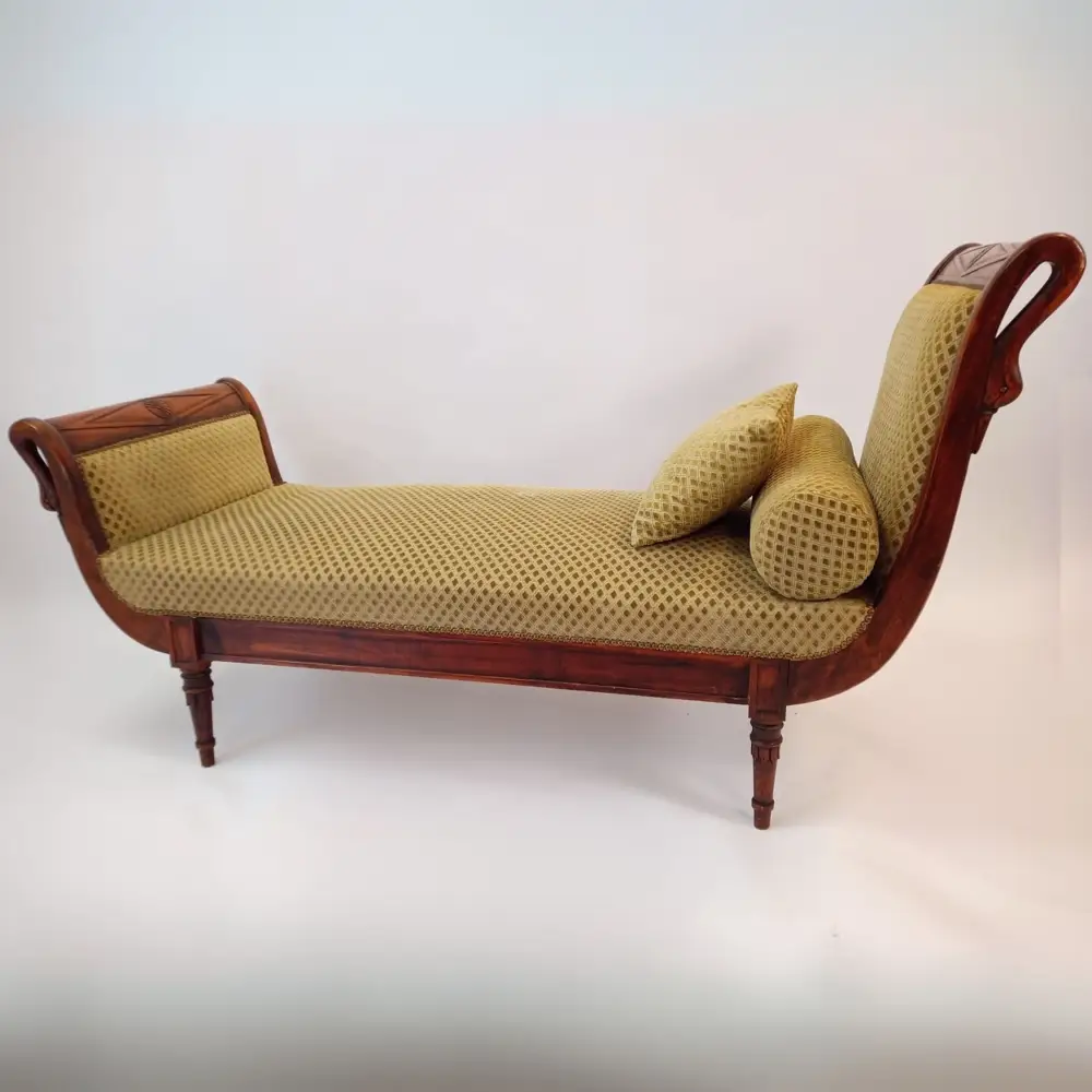 Chaiselongue Kirschbaum mit Schwanköpfen um 1880