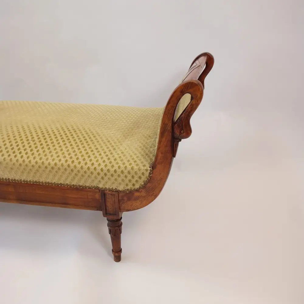 Chaiselongue Kirschbaum mit Schwanköpfen um 1880