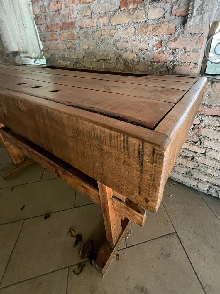 Hoher Konsolentisch für Möbel im rustikalen / ländlichen Bauernstil aus Massivholz, 4 Schubladen und offenes Regal, Modell...